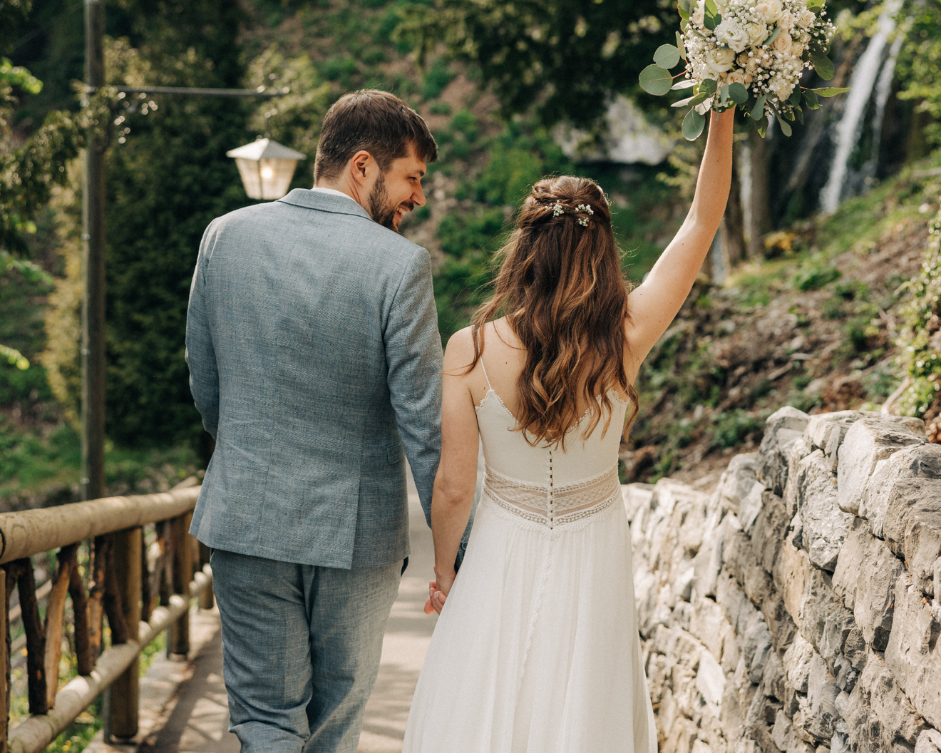 Heiraten am Fels St. Beatushöhlen